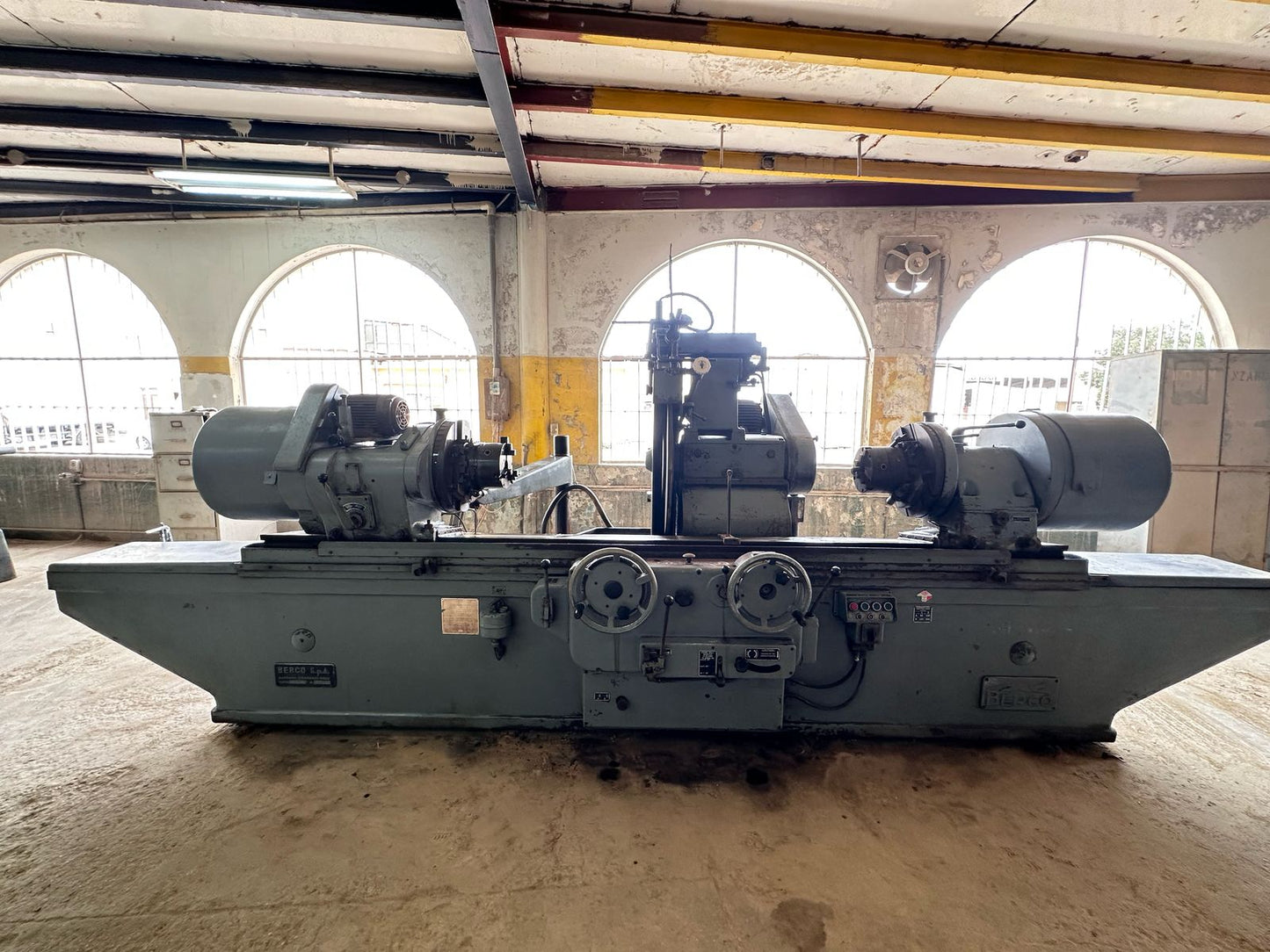 info about Crankshaft grinding machine Berco